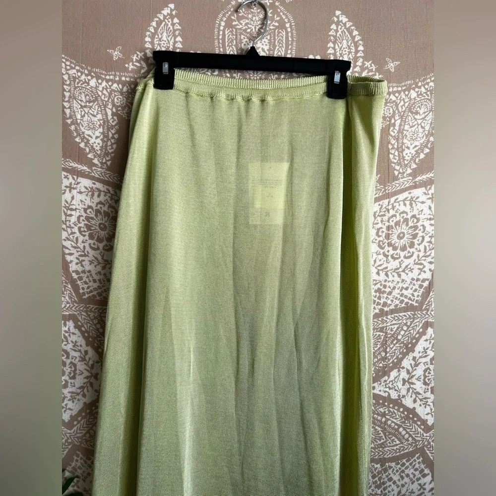 NWT Djerf Avenue Peridot Skirt in Green - Picture 4 of 6